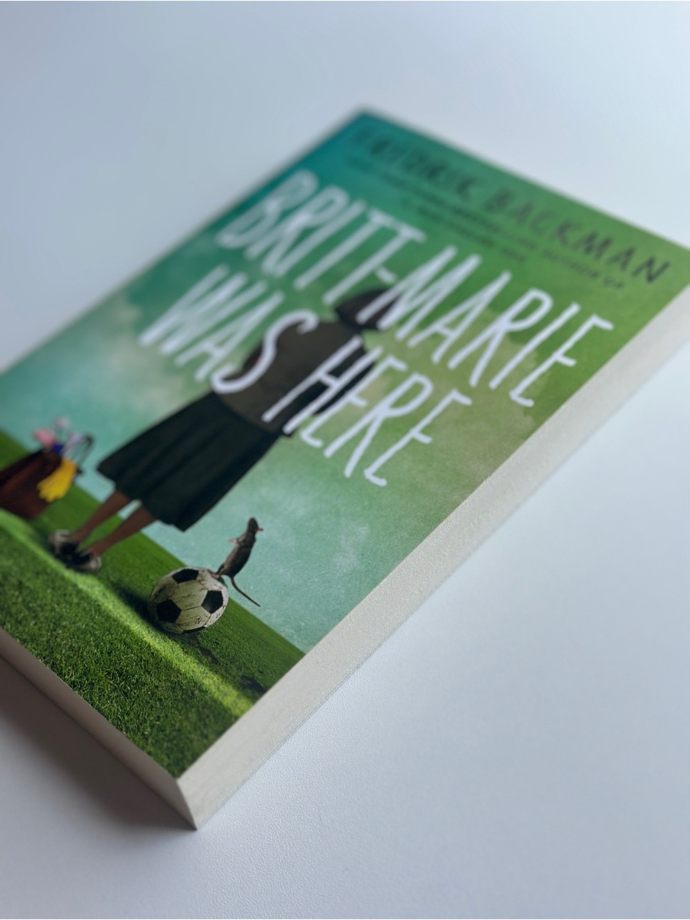 Britt-Marie Was Here by Fredrik Backman | Literary Fiction | Paperback Book - Picture 5 of 9